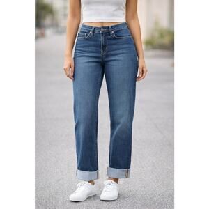 Calvin Klein Women's Capri Blue Denim Size 6 Made In Bangladesh